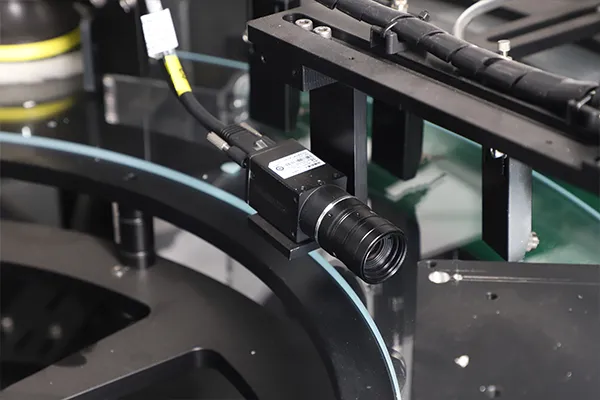 ‌Difetti dello stampaggio a iniezione: come la visione artificiale rileva i difetti visivi più comuni nelle parti in plastica