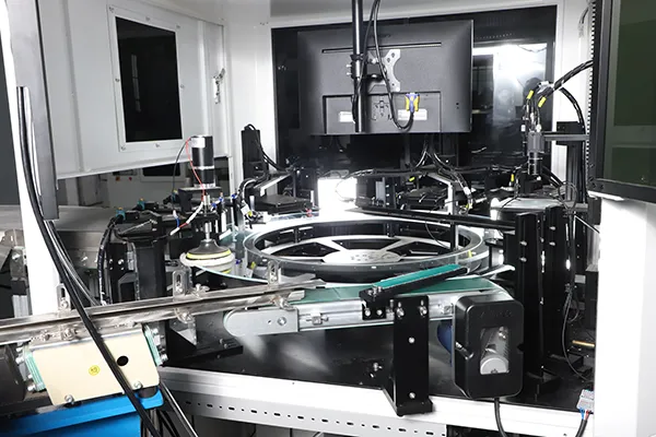 Tecnologia di ispezione della visione artificiale: rivoluzionare il controllo della qualità industriale nel 2025